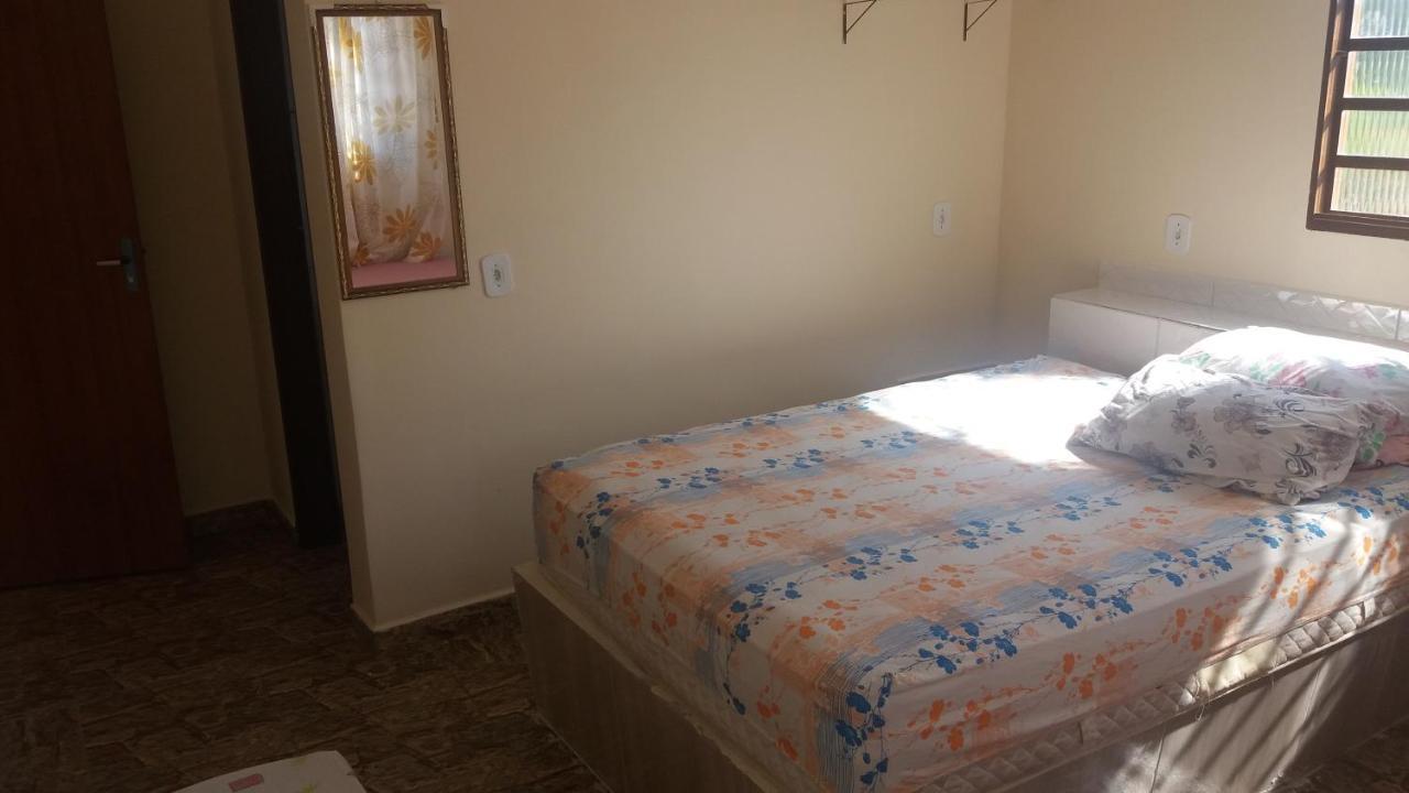 Aparthotel Familia Meireles Luziania ภายนอก รูปภาพ